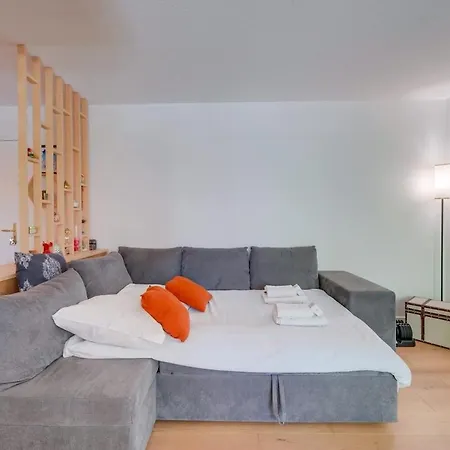 Cozy Apartment, Perfect Location Daire *