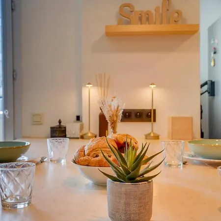 Cozy Apartment, Perfect Location Daire