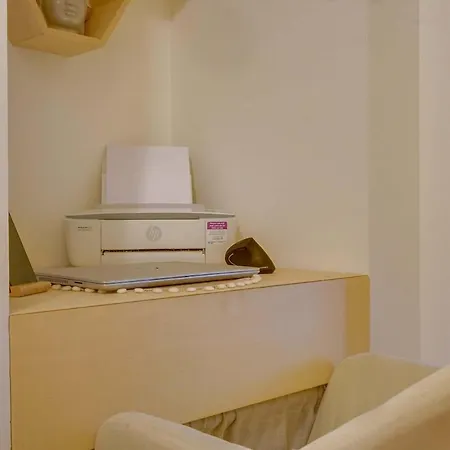 Cozy Apartment, Perfect Location