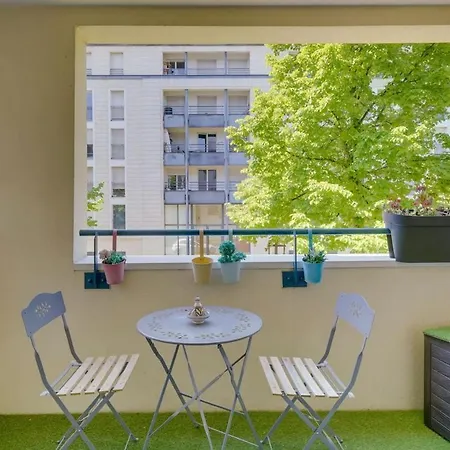 Cozy Apartment, Perfect Location